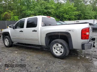2011 Chevrolet Silverado 1500 LT with VIN 3GCPKSE38BG394952, listed as a Copart auction lot 56408385 with 221,683 mi miles and Clean Title. Bid and sale history available at DreamBid. Image 2.