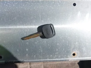 2002 Toyota Sienna LE с VIN 4T3ZF13C42U436544, выставлен на аукционе IAAI как лот 42217502 с пробегом 120 000 миль миль и . История ставок и продаж доступна на DreamBid. Изображение 11.