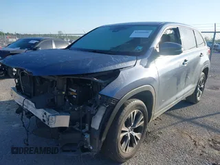 2018 Toyota Highlander LE with VIN 5TDZZRFHXJS239522, listed as a IAAI auction lot 41998608 with 98,478 mi miles and . Bid and sale history available at DreamBid. Image 17.