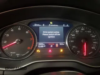 2024 Audi Q5 Premium z VIN WA1ABAFY1R2094807, wystawiony jako Copart lot #60664375 z przebiegiem 2 632 mil mil oraz Szkoda całkowita • Salvage title. Historia ofert i sprzedaży dostępna na DreamBid. Obrazek 9.