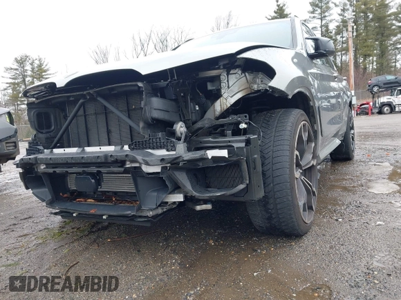 2020 BMW X3 M z VIN 5YMTS0C02L9B29984, wystawiony jako IAAI lot #41655102 z przebiegiem 38 878 mil mil oraz . Historia ofert i sprzedaży dostępna na DreamBid. Obrazek 6.