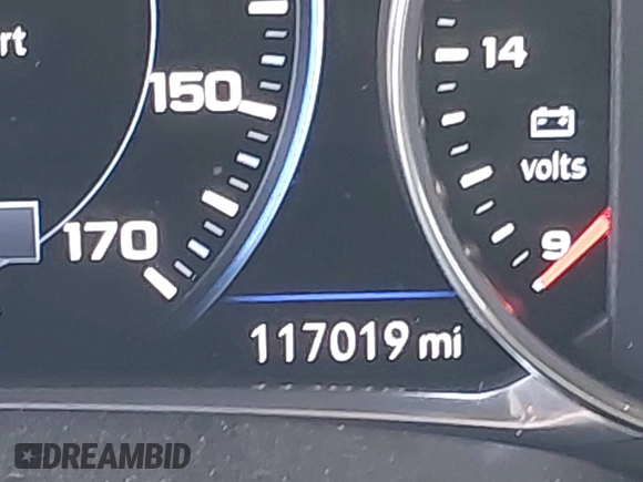 2019 Chevrolet Blazer RS with VIN 3GNKBJRS2KS684565, listed as a IAAI auction lot 42408265 with 117,019 mi miles and . Bid and sale history available at DreamBid. Image 16.