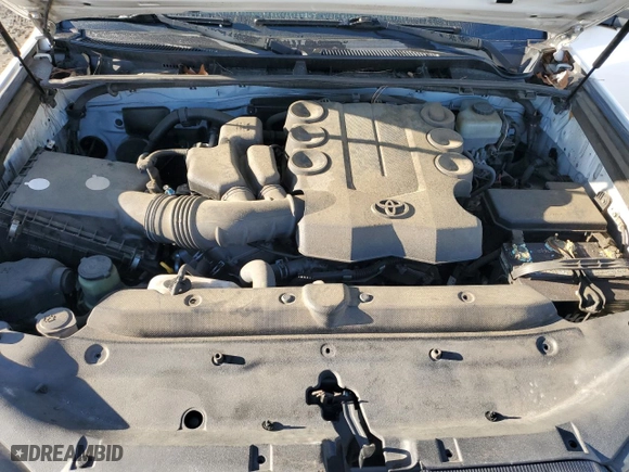 2014 Toyota 4Runner SR5 with VIN JTEZU5JR5E5069245, listed as a Copart auction lot 50410975 with 170,592 mi miles and Salvage Title. Bid and sale history available at carsss.com. Image 12.