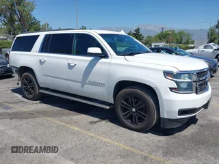 2017 Chevrolet Suburban LT z VIN 1GNSKHKC7HR325641, wystawiony jako IAAI lot #42290768 z przebiegiem 91 802 mil mil oraz . Historia ofert i sprzedaży dostępna na DreamBid. Obrazek 1.