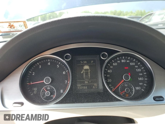 2012 Volkswagen CC Lux Plus with VIN WVWHP7AN8CE513747, listed as a Copart auction lot 61809995 with 133,184 mi miles and Clean title. Bid and sale history available at DreamBid. Image 9.