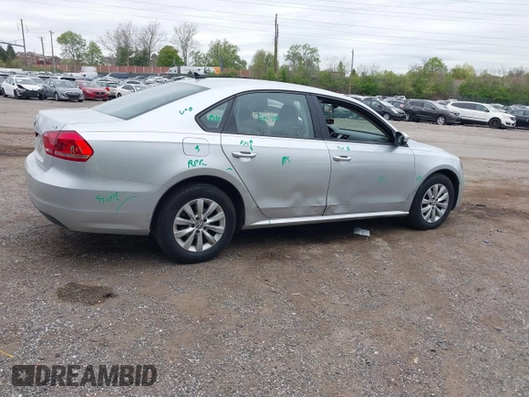 2015 Volkswagen Passat 1.8T Limited Edition with VIN 1VWAT7A32FC003645, listed as a IAAI auction lot 42091376 with 140,675 mi miles. Bid and sale history available at carsss.com. Image 4.