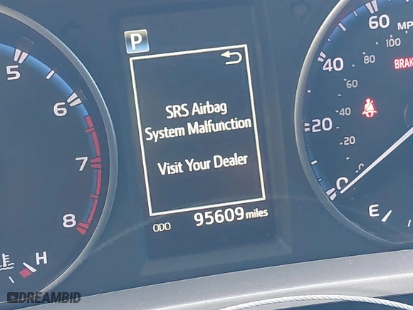 2018 Toyota RAV4 LE with VIN 2T3ZFREV8JW467744, listed as a IAAI auction lot 41818614 with 95,609 mi miles. Bid and sale history available at carsss.com. Image 16.