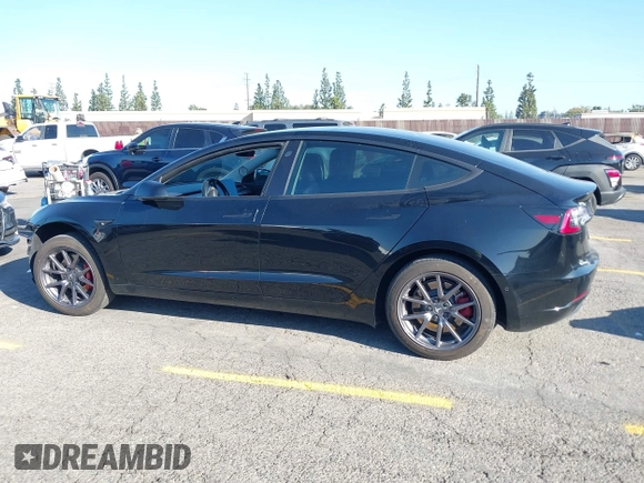 2018 Tesla Model 3 Long Range Battery with VIN 5YJ3E1EA5JF171948, listed as a IAAI auction lot 41993887 with 42,370 mi miles and . Bid and sale history available at DreamBid. Image 13.