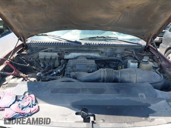 2006 Ford Expedition Eddie Bauer z VIN 1FMPU17526LA77577, wystawiony jako IAAI lot #42415870 z przebiegiem Nie podano mil oraz . Historia ofert i sprzedaży dostępna na DreamBid. Obrazek 10.