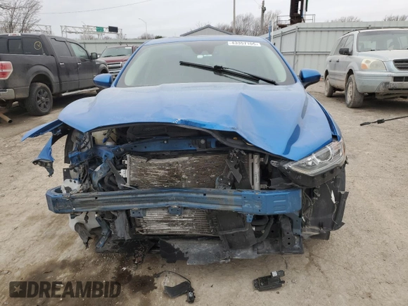 2020 Ford Fusion SE with VIN 3FA6P0LUXLR170087, listed as a Copart auction lot 43357105 with 59,395 mi miles and Salvage title. Bid and sale history available at DreamBid. Image 5.