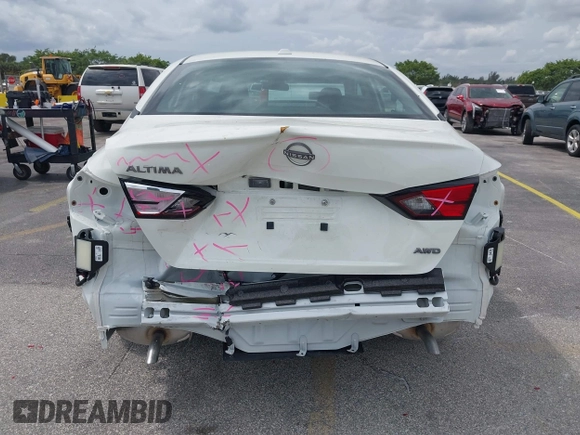 2025 Nissan Altima SV with VIN 1N4BL4DW9SN354116, listed as a IAAI auction lot 41757622 with 3,013 mi miles and . Bid and sale history available at DreamBid. Image 6.