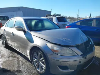2011 Hyundai Genesis with VIN KMHGC4DE2BU123177, listed as a IAAI auction lot 41272484 with 142,904 mi miles. Bid and sale history available at carsss.com. Image 1.