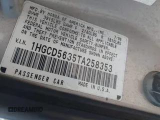 1996 Honda Accord LX with VIN 1HGCD5635TA258353, listed as a IAAI auction lot 41963481 with 215,926 mi miles and . Bid and sale history available at carsss.com. Image 9.