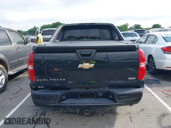 2009 Chevrolet Avalanche 2LT z VIN 3GNFK22039G194858, wystawiony jako IAAI lot #42219784 z przebiegiem 229 757 mil mil oraz . Historia ofert i sprzedaży dostępna na DreamBid. Obrazek 16.