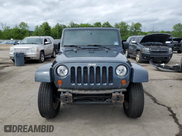 2008 Jeep Wrangler Unlimited Sahara with VIN 1J4GA59108L562831, listed as a Copart auction lot 58949225 with 206,312 mi miles and Clean title. Bid and sale history available at DreamBid. Image 5.