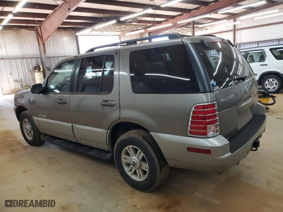 2002 Mercury Mountaineer with VIN 4M2ZU66EX2ZJ03307, listed as a Copart auction lot 46488465 with 122,436 mi miles and Salvage Title. Bid and sale history available at carsss.com. Image 2.