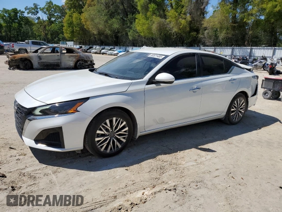 2023 Nissan Altima SV z VIN 1N4BL4DV6PN406736, wystawiony jako Copart lot #50531485 z przebiegiem 11 077 mil mil oraz Szkoda całkowita • Salvage title. Historia ofert i sprzedaży dostępna na DreamBid. Obrazek 1.