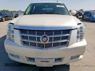2011 Cadillac Escalade ESV Platinum z VIN 1GYS3KEF0BR265020, wystawiony jako Copart lot #52310575 z przebiegiem 122 949 mil mil oraz Czysty tytuł • Clean title. Historia ofert i sprzedaży dostępna na DreamBid. Obrazek 5.