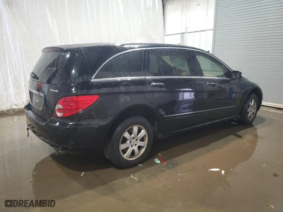 2007 Mercedes-Benz R-Class 3.5L with VIN 4JGCB65E07A056681, listed as a Copart auction lot 74299984 with 181,529 mi miles and Salvage Title. Bid and sale history available at carsss.com. Image 3.