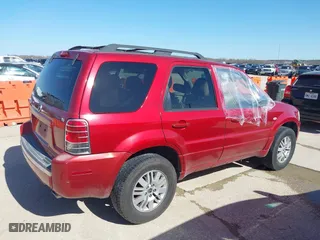 2006 Mercury Mariner Luxury with VIN 4M2YU56136KJ18068, listed as a IAAI auction lot 41776410 with 170,619 mi miles. Bid and sale history available at carsss.com. Image 4.