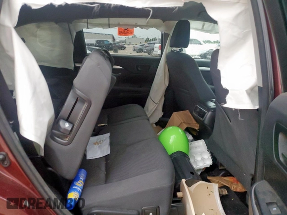 2015 Toyota Highlander LE z VIN 5TDZARFH0FS013178, wystawiony jako Copart lot #58406315 z przebiegiem Nie podano mil oraz Szkoda całkowita • Salvage title. Historia ofert i sprzedaży dostępna na DreamBid. Obrazek 10.