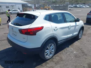 2017 Nissan Rogue Sport SL with VIN JN1BJ1CR1HW122612, listed as a IAAI auction lot 42126526 with 46,272 mi miles. Bid and sale history available at carsss.com. Image 4.