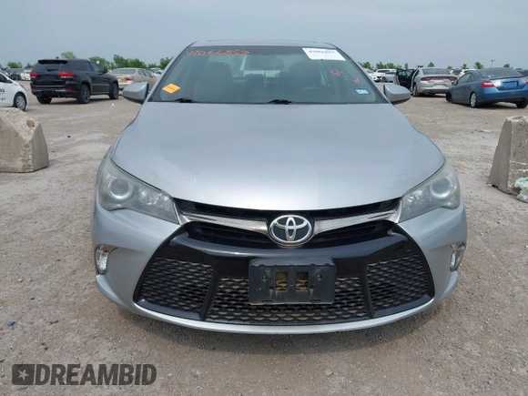 2015 Toyota Camry XLE with VIN 4T1BF1FK1FU036198, listed as a IAAI auction lot 42066857 with 84,619 mi miles. Bid and sale history available at carsss.com. Image 12.