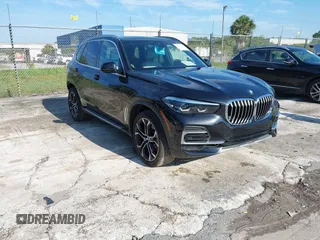 2023 BMW X5 sDrive40i z VIN 5UXCR4C09P9N65731, wystawiony jako IAAI lot #42331577 z przebiegiem 30 499 mil mil oraz . Historia ofert i sprzedaży dostępna na DreamBid. Obrazek 1.