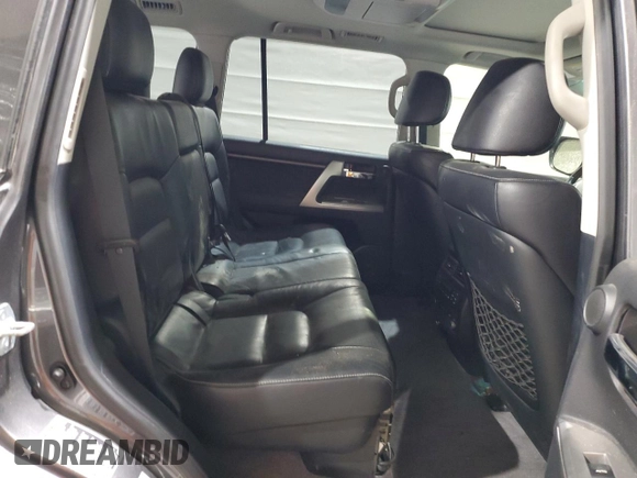 2014 Toyota Land Cruiser z VIN JTMHY7AJ9E4023269, wystawiony jako Copart lot #48291745 z przebiegiem 194 362 mil mil oraz Szkoda całkowita • Salvage title. Historia ofert i sprzedaży dostępna na DreamBid. Obrazek 11.