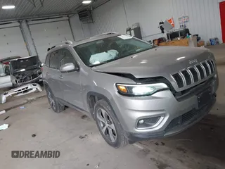 2019 Jeep Cherokee Limited z VIN 1C4PJMDX9KD425786, wystawiony jako IAAI lot #41826350 z przebiegiem 54 049 mil mil oraz . Historia ofert i sprzedaży dostępna na DreamBid. Obrazek 1.