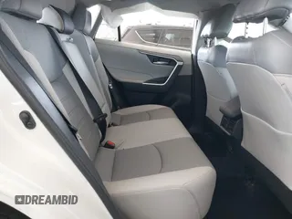 2021 Toyota RAV4 XLE Premium z VIN 2T3A1RFV1MW153237, wystawiony jako IAAI lot #42519130 z przebiegiem 52 471 mil mil oraz . Historia ofert i sprzedaży dostępna na DreamBid. Obrazek 8.