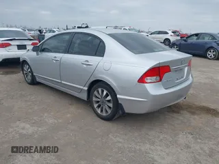 2010 Honda Civic EX-L z VIN 2HGFA1F95AH315622, wystawiony jako IAAI lot #41517927 z przebiegiem 31 654 mil mil oraz . Historia ofert i sprzedaży dostępna na DreamBid. Obrazek 3.
