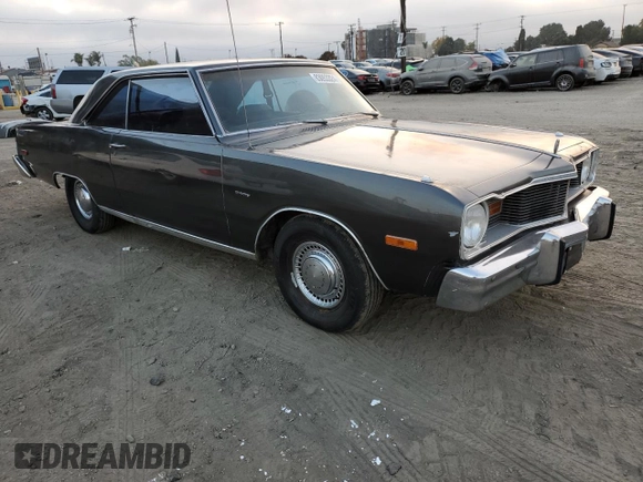 1976 Dodge Dart z VIN LH23C6G145091, wystawiony jako Copart lot #83053324 z przebiegiem 97 798 mil mil oraz Szkoda całkowita • Salvage title. Historia ofert i sprzedaży dostępna na DreamBid. Obrazek 4.