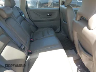 1998 Volvo V70 XC with VIN YV1LZ5646W2443819, listed as a IAAI auction lot 41977494 with 138,922 mi miles. Bid and sale history available at carsss.com. Image 8.
