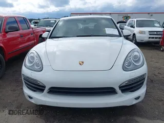 2013 Porsche Cayenne S с VIN WP1AB2A20DLA85337, выставлен на аукционе IAAI как лот 41875317 с пробегом 116 561 миль миль и . История ставок и продаж доступна на DreamBid. Изображение 12.