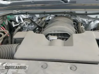 2018 Chevrolet Tahoe LT z VIN 1GNSCBKC1JR206967, wystawiony jako IAAI lot #42565511 z przebiegiem Nie podano mil oraz . Historia ofert i sprzedaży dostępna na DreamBid. Obrazek 20.