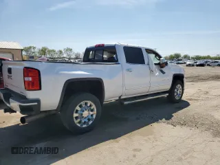 2019 GMC Sierra 2500HD Denali z VIN 1GT12SEY2KF106040, wystawiony jako Copart lot #54123885 z przebiegiem 153 684 mil mil oraz Szkoda całkowita • Salvage title. Historia ofert i sprzedaży dostępna na DreamBid. Obrazek 3.