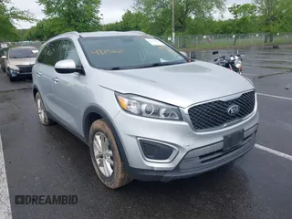 2017 Kia Sorento LX with VIN 5XYPGDA33HG193292, listed as a IAAI auction lot 42156671 with 170,374 mi miles and . Bid and sale history available at DreamBid. Image 1.