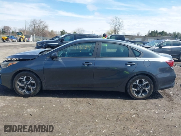 2019 Kia Forte LXS with VIN 3KPF24AD0KE095571, listed as a IAAI auction lot 41967590 with 31,967 mi miles. Bid and sale history available at carsss.com. Image 14.