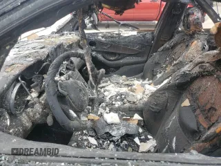 2019 Mercedes-Benz GLC 300 z VIN WDC0G4JB8KV196367, wystawiony jako Copart lot #51844785 z przebiegiem Nie podano mil oraz Szkoda całkowita • Salvage title. Historia ofert i sprzedaży dostępna na DreamBid. Obrazek 7.