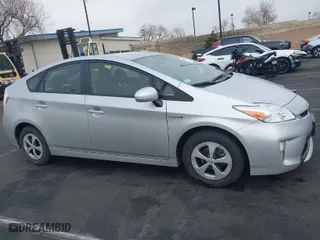 2015 Toyota Prius Four with VIN JTDKN3DU8F2003525, listed as a IAAI auction lot 41490038 with 84,906 mi miles. Bid and sale history available at carsss.com. Image 13.