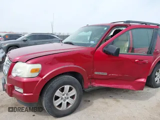 2008 Ford Explorer XLT z VIN 1FMEU63E78UA48891, wystawiony jako IAAI lot #41720120 z przebiegiem 217 578 mil mil oraz . Historia ofert i sprzedaży dostępna na DreamBid. Obrazek 6.