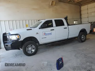 2022 Ram 2500 Tradesman with VIN 3C6UR5HL7NG335589, listed as a Copart auction lot 74685474 with 59,901 mi miles and Salvage title. Bid and sale history available at DreamBid. Image 1.