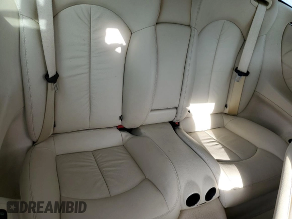 2009 Mercedes-Benz CLK 350 z VIN WDBTK56F29T105066, wystawiony jako Copart lot #46081115 z przebiegiem 150 934 mil mil oraz Nie do naprawy • Non repairable. Historia ofert i sprzedaży dostępna na DreamBid. Obrazek 11.