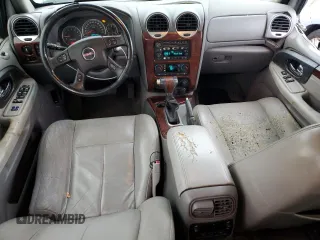 2005 GMC Envoy SLT with VIN 1GKDT13S052246204, listed as a Copart auction lot 68541044 with 155,702 mi miles and Salvage Title. Bid and sale history available at carsss.com. Image 8.