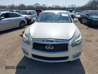 2017 Infiniti Q70 3.7 with VIN JN1BY1PR4HM210734, listed as a IAAI auction lot 41781440 with 146,030 mi miles and . Bid and sale history available at DreamBid. Image 12.