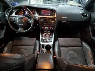 2009 Audi A5 z VIN WAUDK78T59A051677, wystawiony jako Copart lot #44364485 z przebiegiem 88 548 mil mil oraz Szkoda całkowita • Salvage title. Historia ofert i sprzedaży dostępna na DreamBid. Obrazek 8.