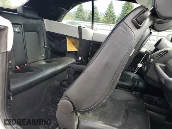 2010 Volkswagen Beetle with VIN 3VWRG3AL6AM010041, listed as a Copart auction lot 54915045 with 95,719 mi miles and Salvage Title. Bid and sale history available at DreamBid. Image 10.