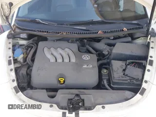 2000 Volkswagen Beetle GLS с VIN 3VWCC21C1YM445314, выставлен на аукционе IAAI как лот 42396409 с пробегом 185 758 миль миль и . История ставок и продаж доступна на DreamBid. Изображение 10.