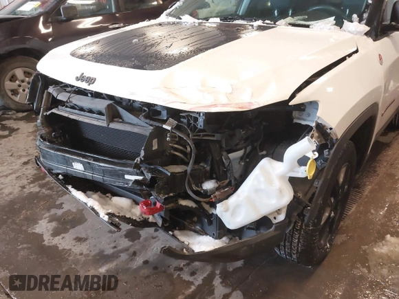 2018 Jeep Compass Trailhawk with VIN 3C4NJDDB2JT328269, listed as a IAAI auction lot 41597957 with 66,789 mi miles and . Bid and sale history available at carsss.com. Image 17.